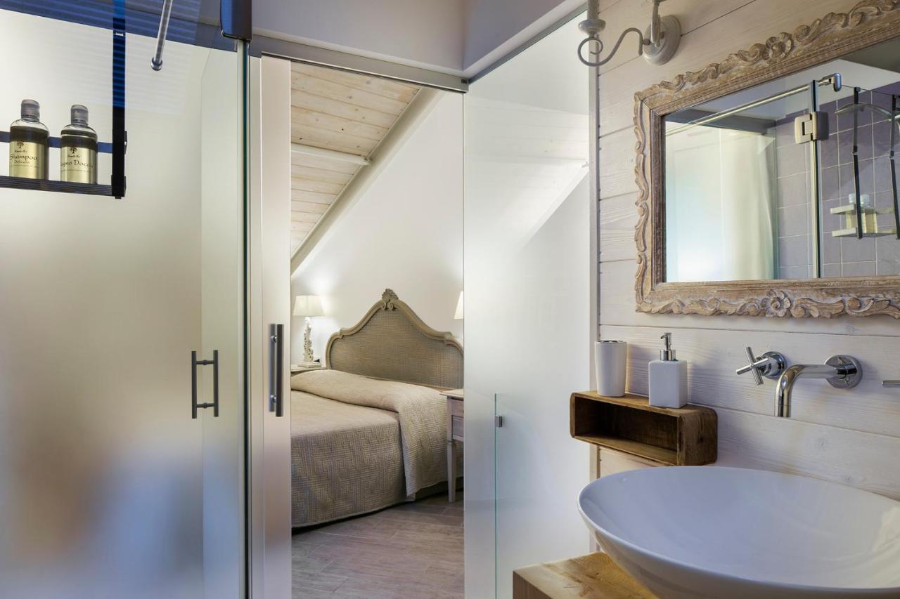 Agriturismo L'Adagio Badalucco Bagian luar foto